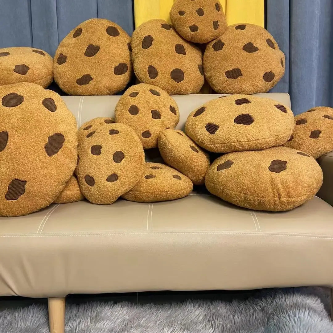 The Snuggle Biscuit: Cosy Cookie Shaped Pillow