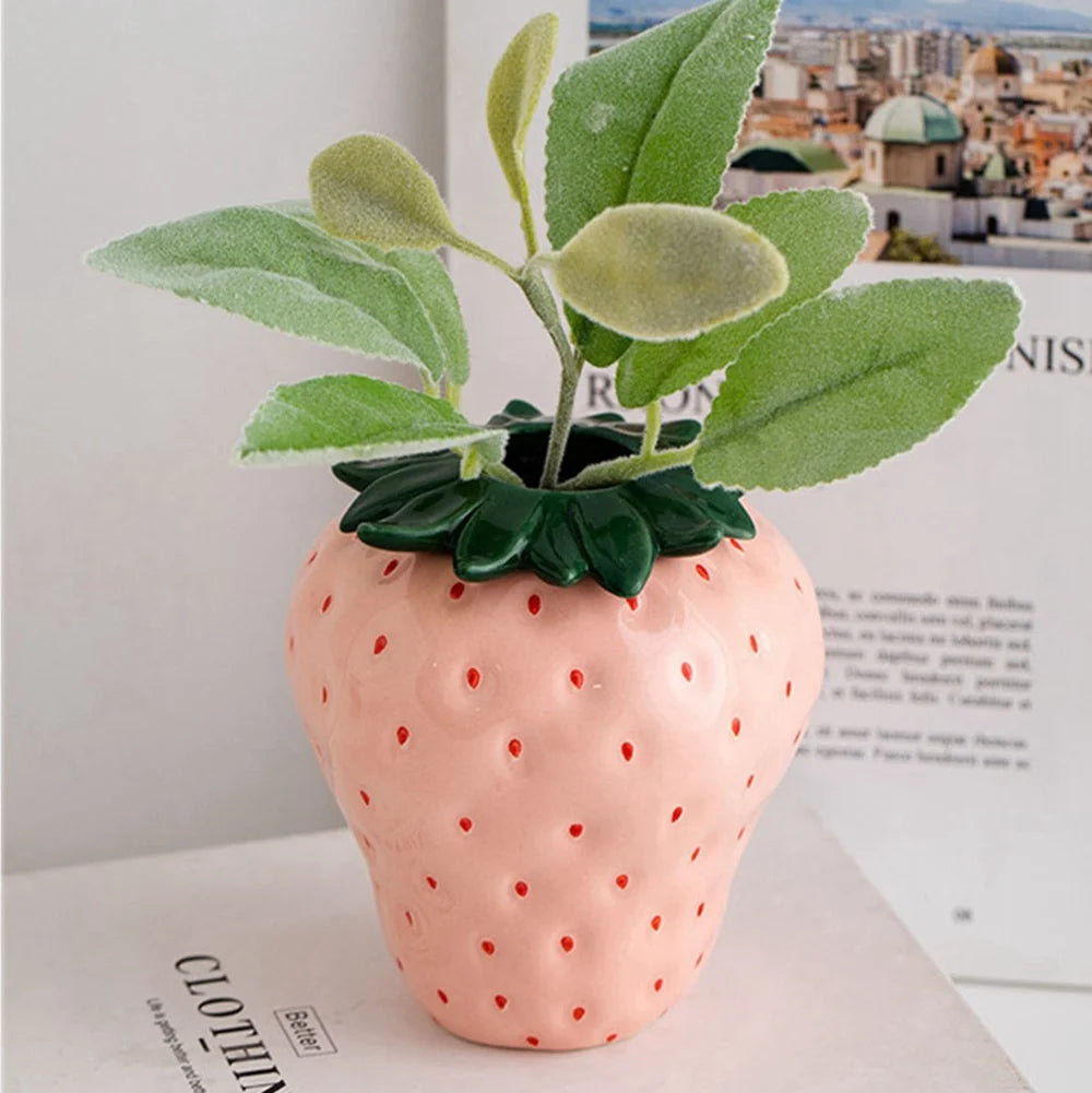 The Fresa: Strawberry Shaped Vase